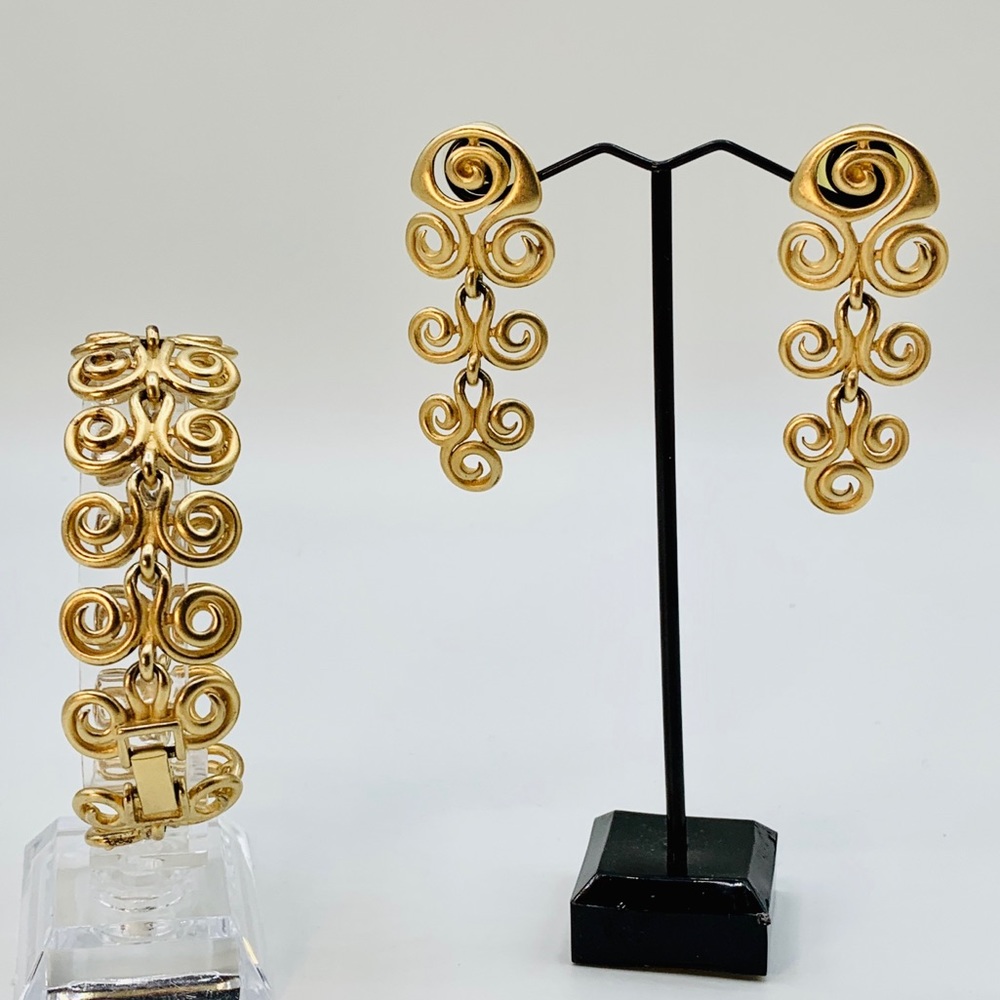 Vintage Erwin Pearl Matte Gold Earrings & Bracelet
